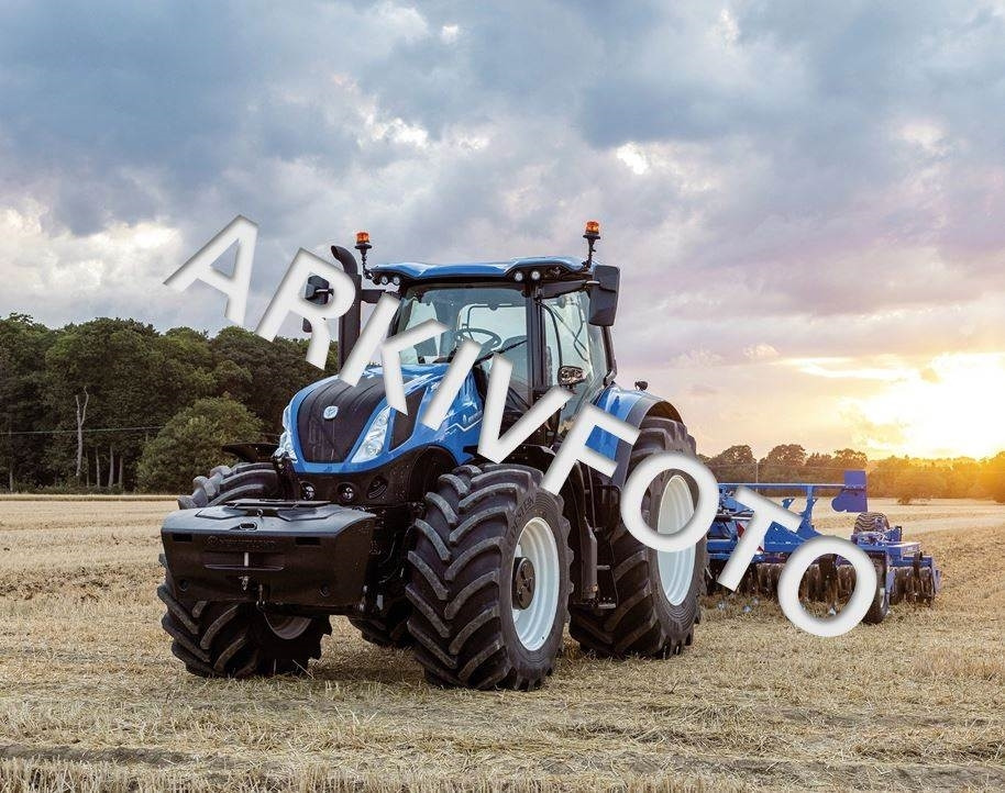 New Holland T7.340 HD AC NEW GEN - Tractor: foto 1 New Holland T7.340 HD AC NEW GEN - Tractor: foto 1