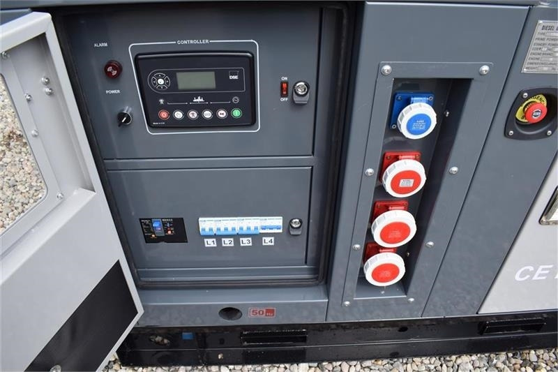 - - - Baudouin 17 kVa - Generador industriale: foto 5 - - - Baudouin 17 kVa - Generador industriale: foto 5