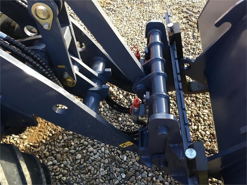 Eurotrac W12 m. lang arm - Cargadora articulada: foto 5 Eurotrac W12 m. lang arm - Cargadora articulada: foto 5