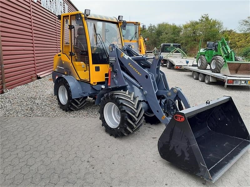 Eurotrac w13f - Cargadora articulada: foto 5 Eurotrac w13f - Cargadora articulada: foto 5