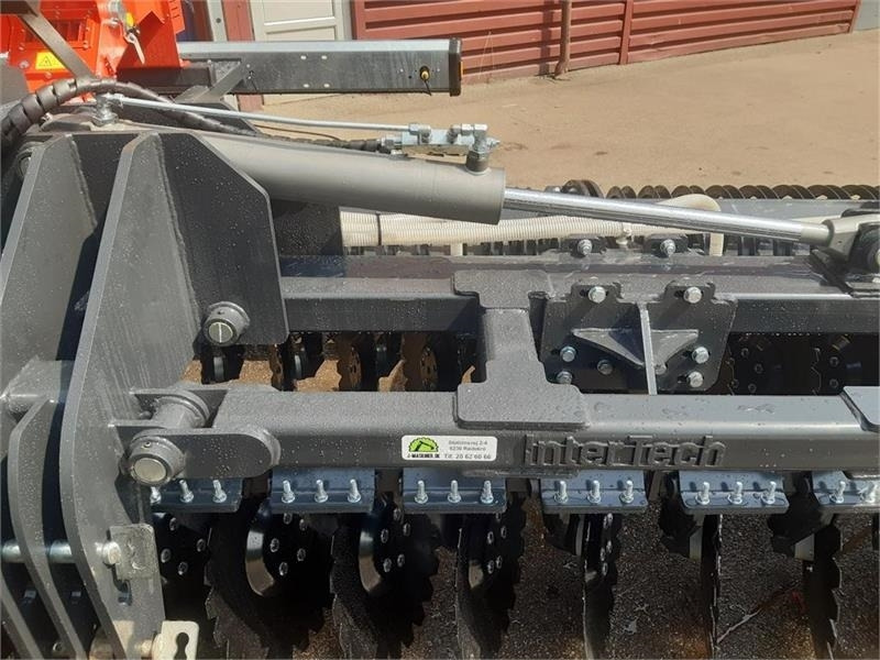 Rastras Inter-Tech disc harve med frø udstyr: foto 6 Rastras Inter-Tech disc harve med frø udstyr: foto 6