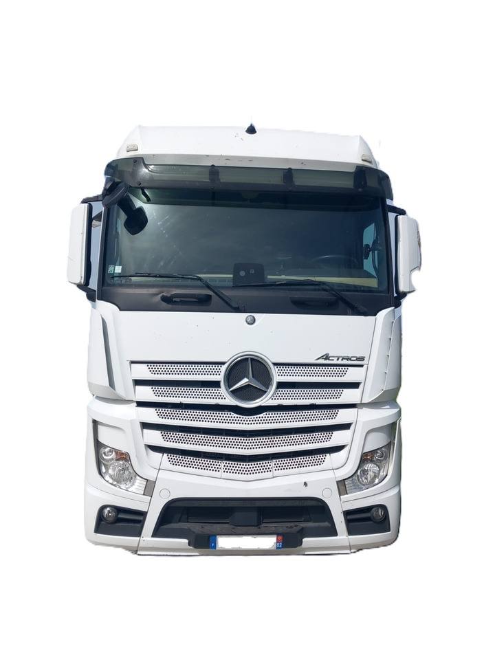 MERCEDES 963-4-A - Cabeza tractora: foto 3 MERCEDES 963-4-A - Cabeza tractora: foto 3