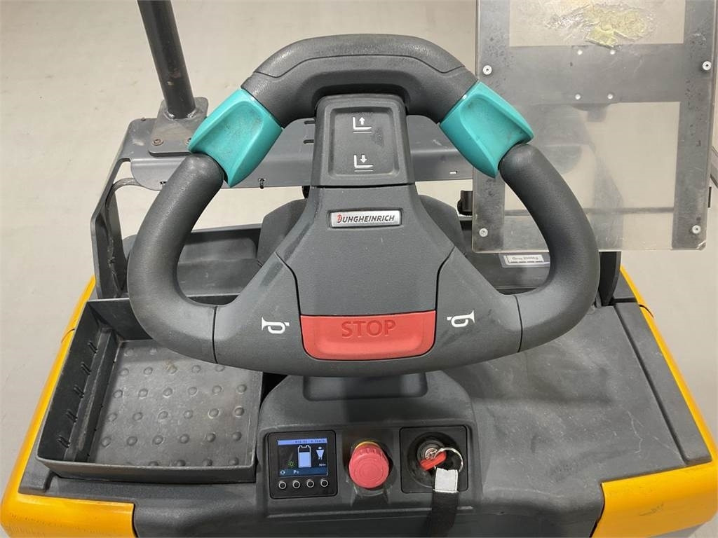 Jungheinrich ECE 220 - Recoge pedidos: foto 3 Jungheinrich ECE 220 - Recoge pedidos: foto 3