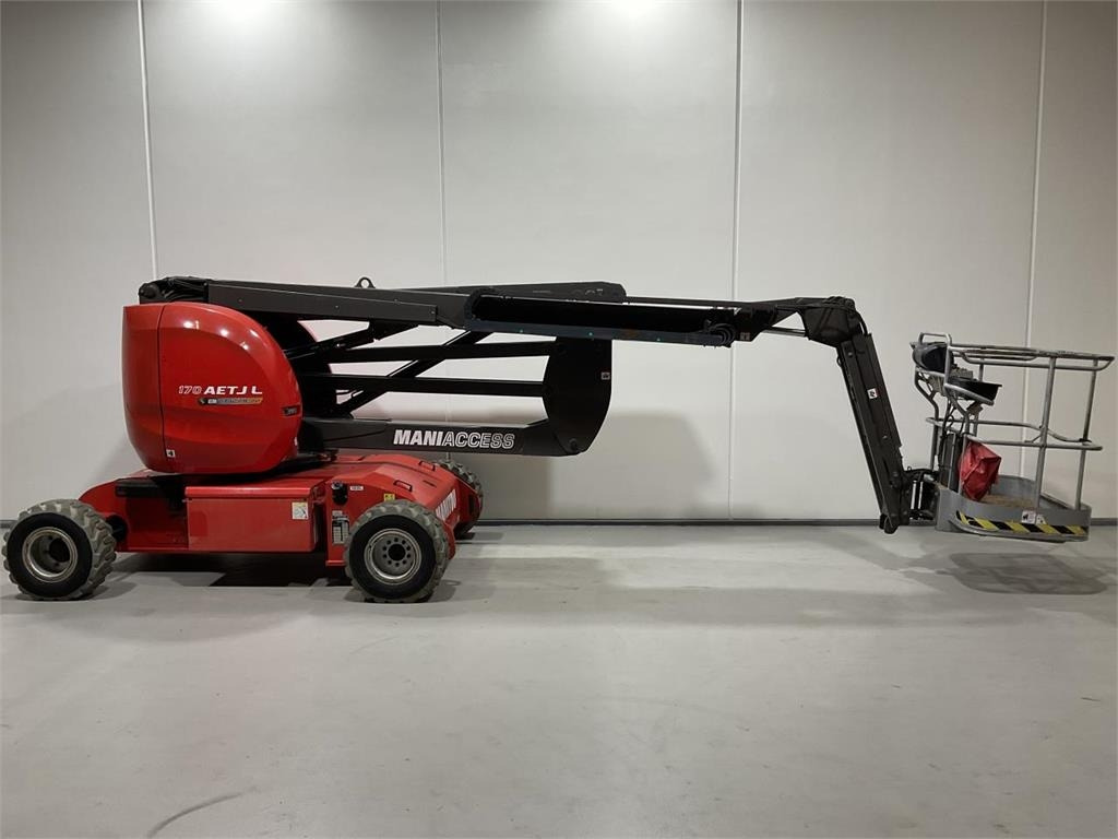 Manitou 170AETJL BIE - Plataforma de tijeras: foto 3 Manitou 170AETJL BIE - Plataforma de tijeras: foto 3