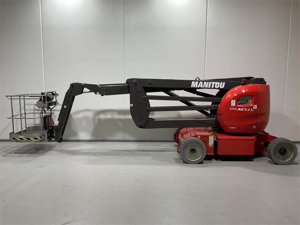 Manitou 170AETJL - Plataforma de tijeras: foto 1 Manitou 170AETJL - Plataforma de tijeras: foto 1