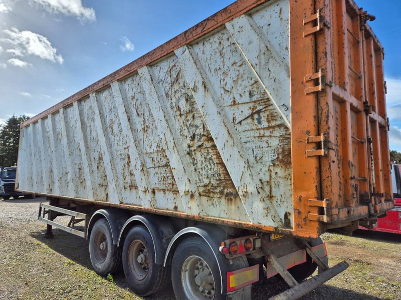 AMT 3 akslet 71m3 stål tipper // steel tipper - Semirremolque volquete: foto 4 AMT 3 akslet 71m3 stål tipper // steel tipper - Semirremolque volquete: foto 4