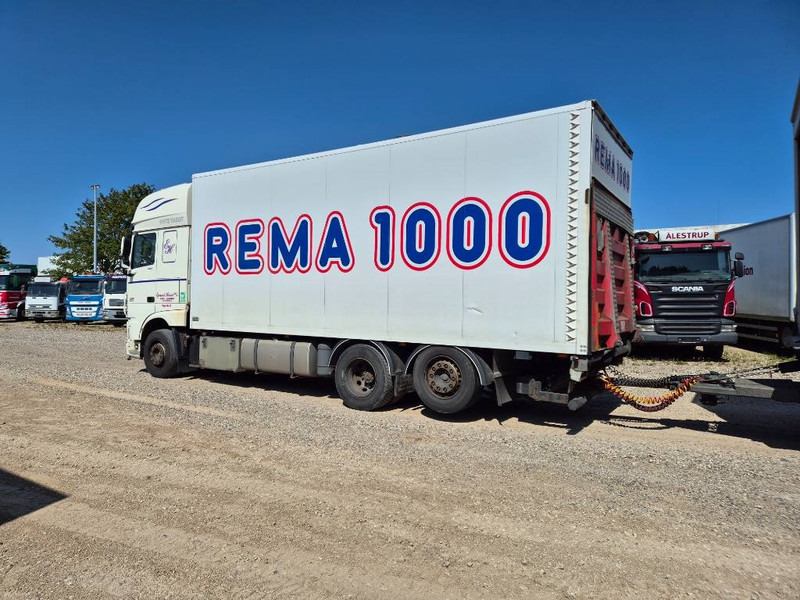 DAF XF 460 6x2 // Lift - Camión caja cerrada: foto 3 DAF XF 460 6x2 // Lift - Camión caja cerrada: foto 3