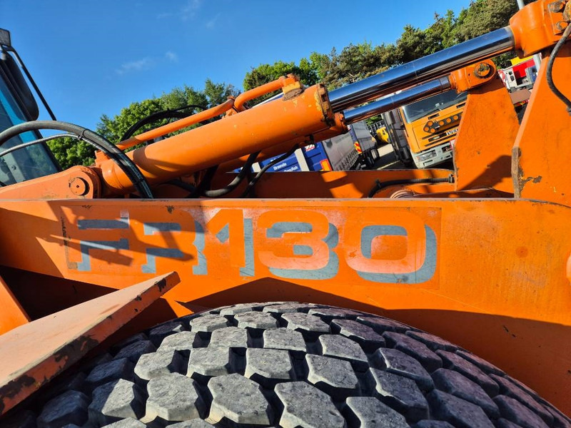 Cargadora de ruedas Hitachi FR 130: foto 7