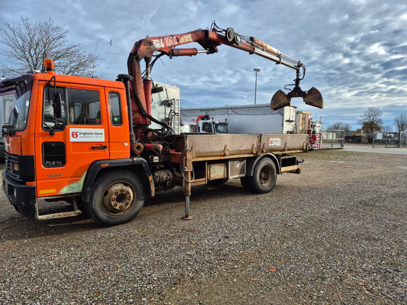 Volvo FL 614 // HMF1065 K2 grab/Rotor // Steelsupension - Camión grúa: foto 1 Volvo FL 614 // HMF1065 K2 grab/Rotor // Steelsupension - Camión grúa: foto 1