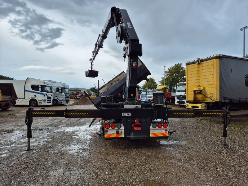 Volvo FM 460 8x4/4 //HIAB 211 EP-4 // 3 sidetip - Camión grúa: foto 4 Volvo FM 460 8x4/4 //HIAB 211 EP-4 // 3 sidetip - Camión grúa: foto 4