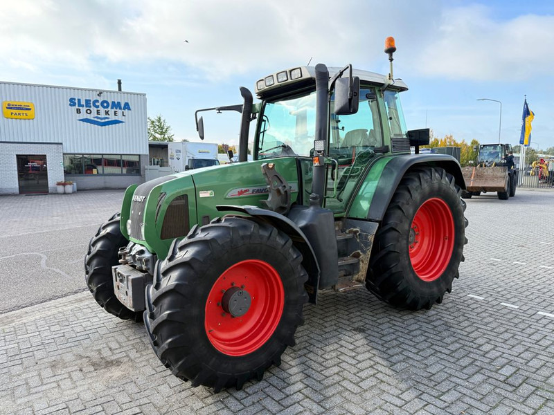 Fendt 712 Vario - Tractor: foto 1 Fendt 712 Vario - Tractor: foto 1