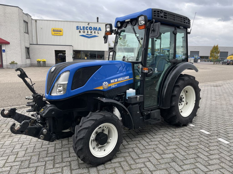 New Holland T4.80N - Tractor: foto 1 New Holland T4.80N - Tractor: foto 1