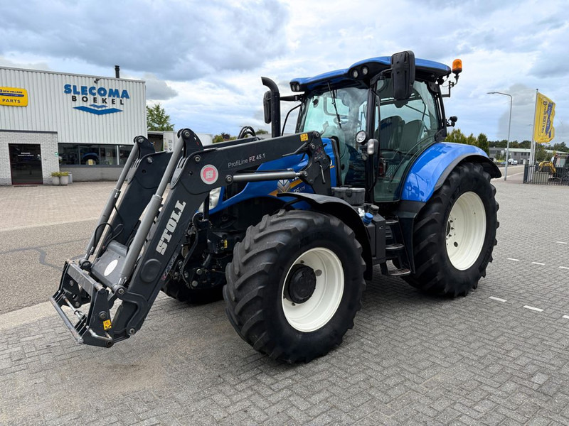 New Holland T6.175 AC T4B - Tractor: foto 1 New Holland T6.175 AC T4B - Tractor: foto 1