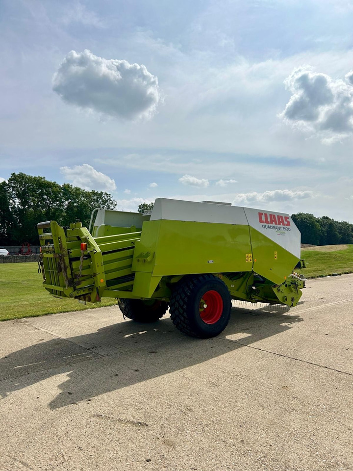 Claas Quadrant 2100 - Maquinaria de henificación: foto 2 Claas Quadrant 2100 - Maquinaria de henificación: foto 2