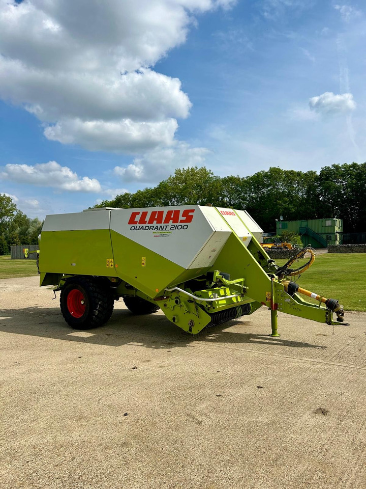 Claas Quadrant 2100 - Maquinaria de henificación: foto 1 Claas Quadrant 2100 - Maquinaria de henificación: foto 1