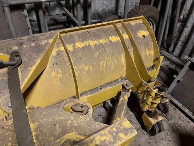 Vale Front Mounted Snow Blade/Plough - Implemento: foto 5 Vale Front Mounted Snow Blade/Plough - Implemento: foto 5
