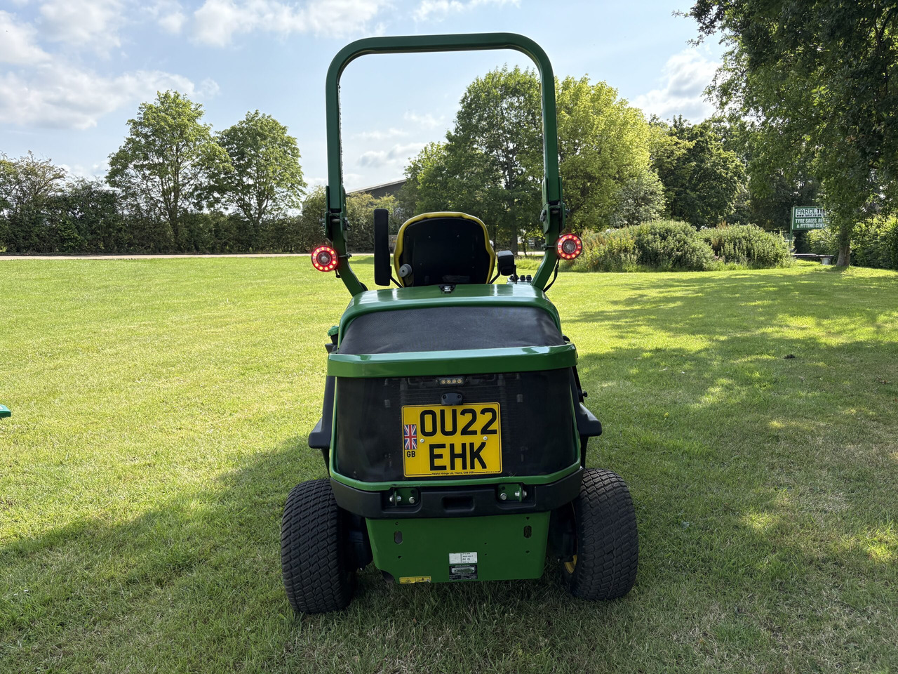 John Deere 1570 C/W 60" rear discharge deck - Cortacésped: foto 4 John Deere 1570 C/W 60" rear discharge deck - Cortacésped: foto 4