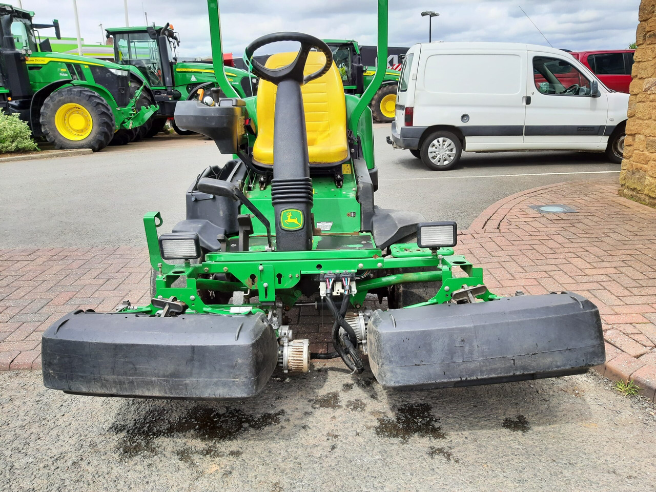 John Deere 2500E greens triple mower - Cortacésped: foto 2 John Deere 2500E greens triple mower - Cortacésped: foto 2