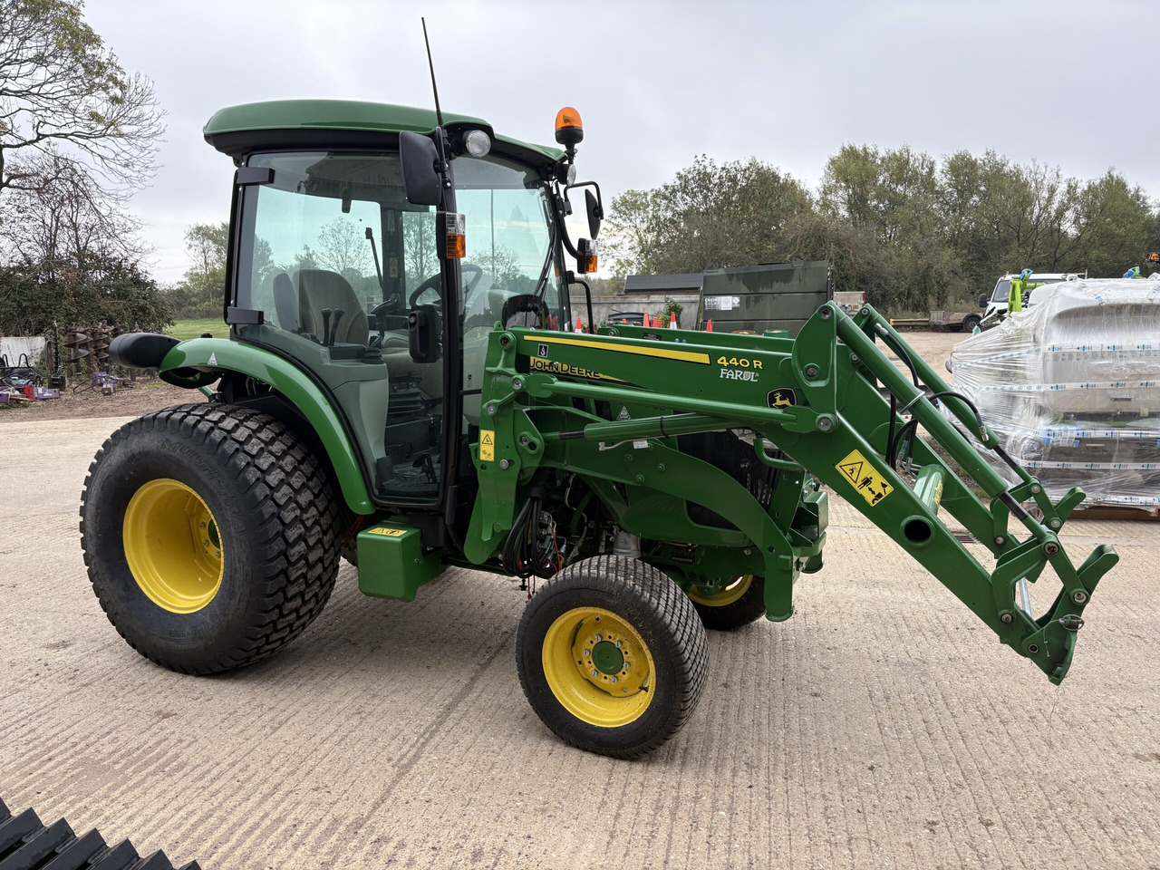 John Deere 4066 Compact Tractor with 440R loader - Mini tractor: foto 3 John Deere 4066 Compact Tractor with 440R loader - Mini tractor: foto 3