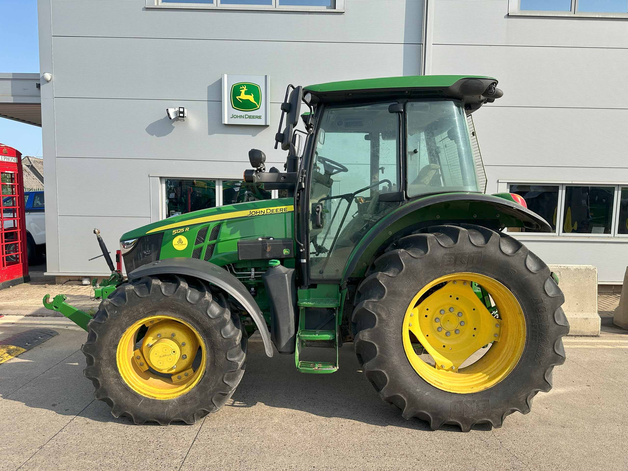 John Deere 5125R - Tractor: foto 2 John Deere 5125R - Tractor: foto 2
