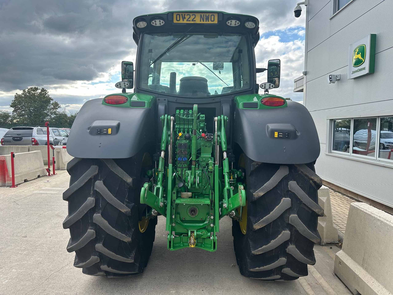 John Deere 6215R - Tractor: foto 4 John Deere 6215R - Tractor: foto 4