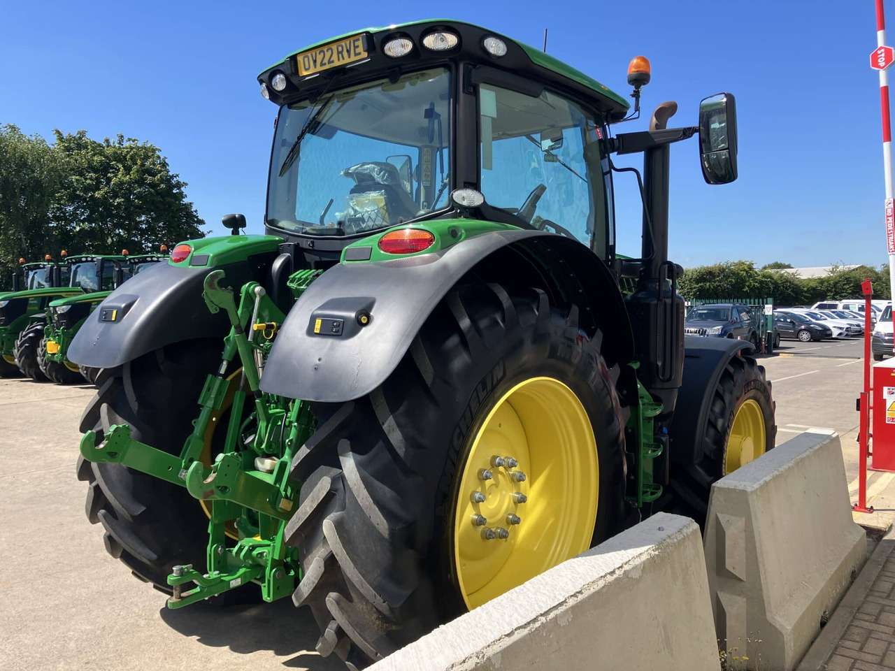John Deere 6215R - Tractor: foto 5 John Deere 6215R - Tractor: foto 5