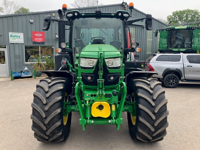 John Deere 6R 150 - Tractor: foto 4 John Deere 6R 150 - Tractor: foto 4