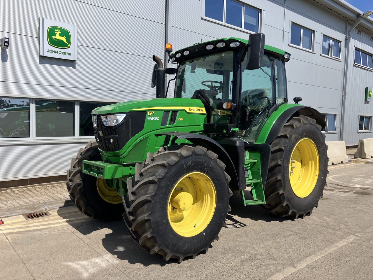 John Deere 6R 150 - Tractor: foto 1 John Deere 6R 150 - Tractor: foto 1