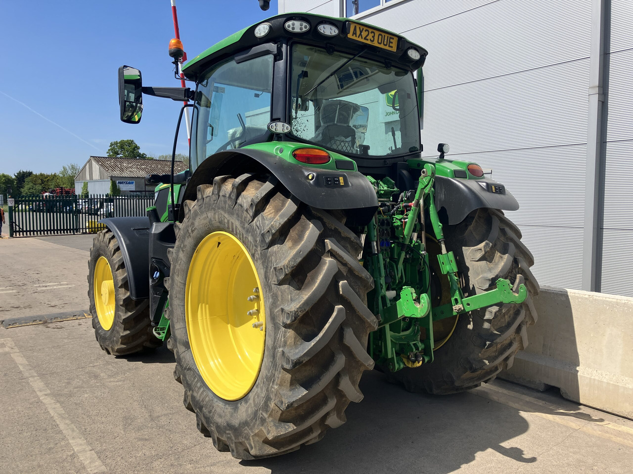 John Deere 6R 185 - Tractor: foto 3 John Deere 6R 185 - Tractor: foto 3