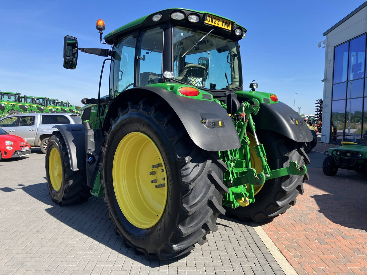 John Deere 6R 185 - Tractor: foto 3 John Deere 6R 185 - Tractor: foto 3