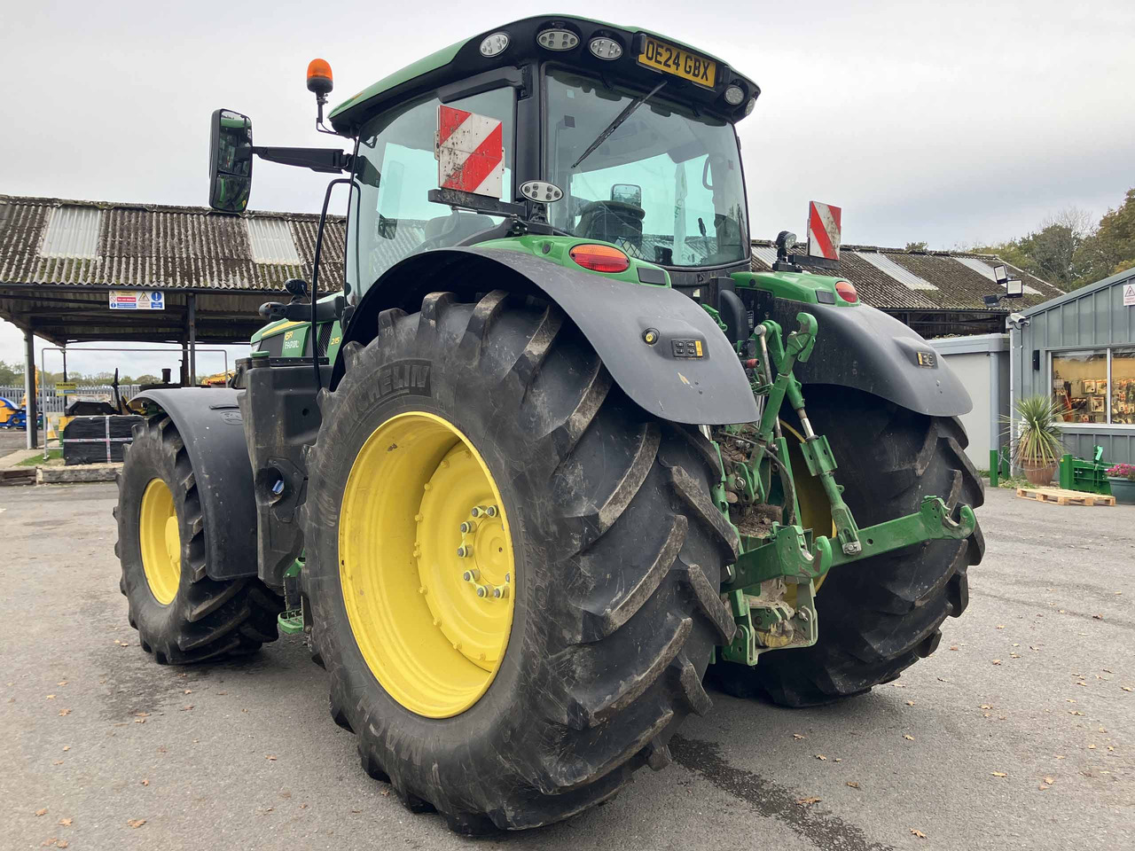 John Deere 6R 215 - Tractor: foto 3 John Deere 6R 215 - Tractor: foto 3