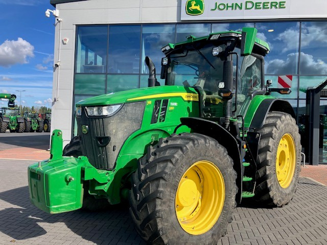 John Deere 7R 330 - Tractor: foto 1 John Deere 7R 330 - Tractor: foto 1