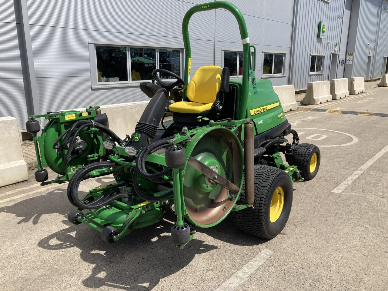 John Deere 9009A 5 pod rotary mower - Cortacésped: foto 1 John Deere 9009A 5 pod rotary mower - Cortacésped: foto 1