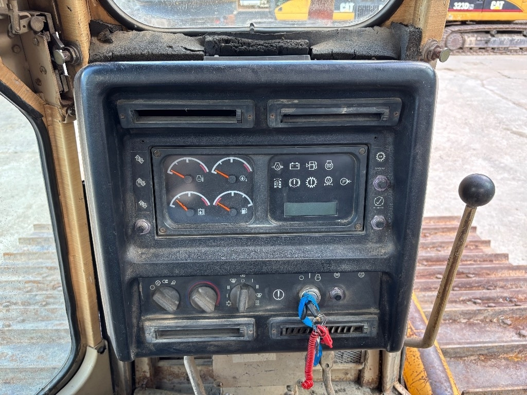 Bulldozer CAT D 6 M LGP: foto 11