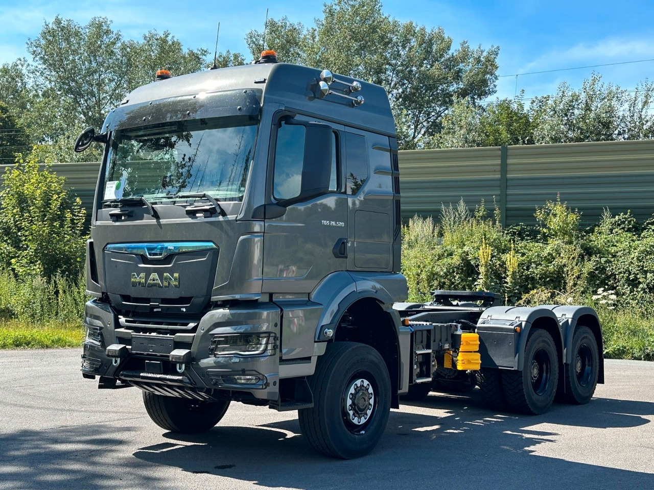 MAN TGS 26.520 6x6 - Cabeza tractora: foto 1 MAN TGS 26.520 6x6 - Cabeza tractora: foto 1