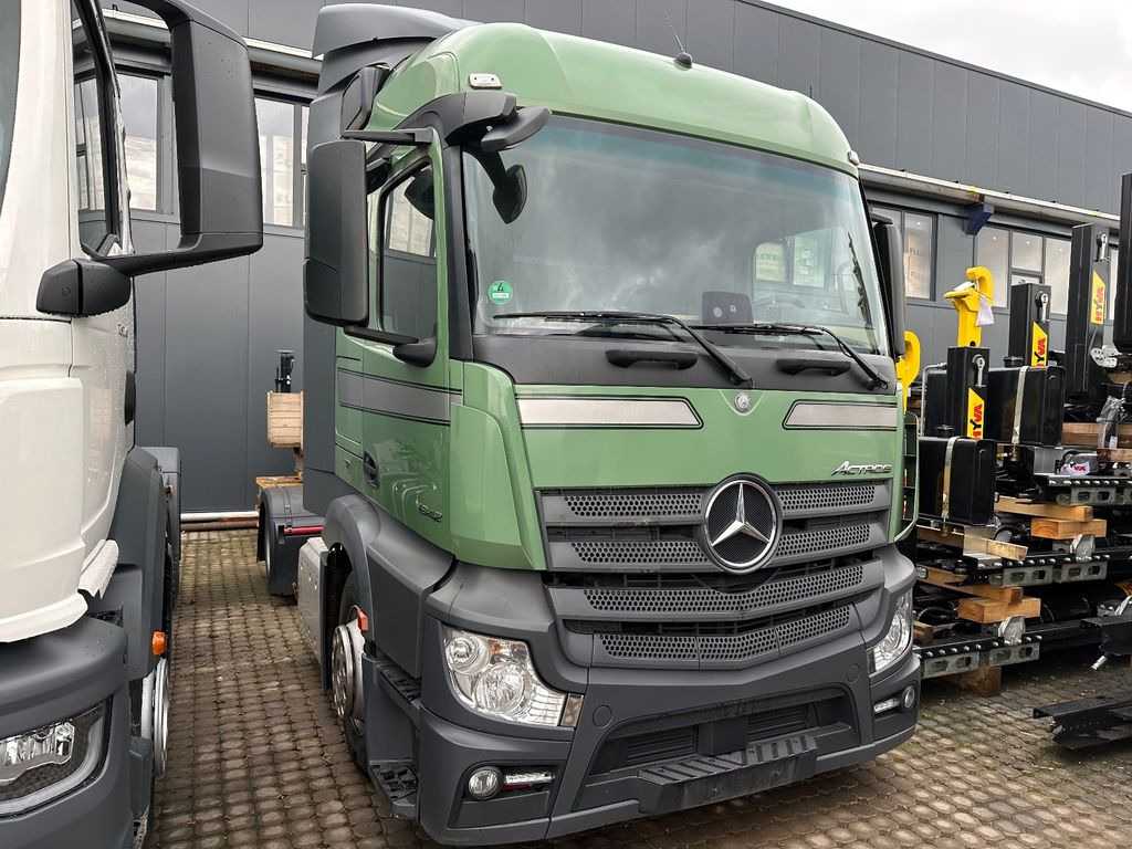 Mercedes-Benz 1842 4x2 Euro 6 Retarder 4x Vorhanden - Cabeza tractora: foto 3 Mercedes-Benz 1842 4x2 Euro 6 Retarder 4x Vorhanden - Cabeza tractora: foto 3
