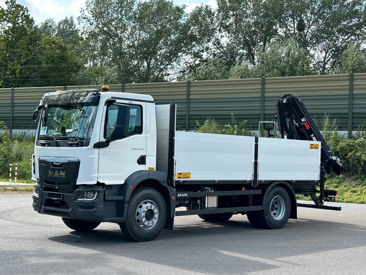 MAN TGM 18.320 4x2 Euro6e Kran Hiab - Camión caja abierta, Camión grúa: foto 1 MAN TGM 18.320 4x2 Euro6e Kran Hiab - Camión caja abierta, Camión grúa: foto 1