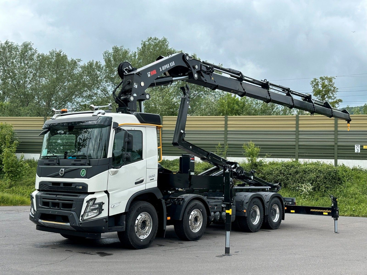 Volvo FMX 500 8x4 Abrollkipper + Kran Hiab 658-6 - Camión multibasculante, Camión grúa: foto 1 Volvo FMX 500 8x4 Abrollkipper + Kran Hiab 658-6 - Camión multibasculante, Camión grúa: foto 1