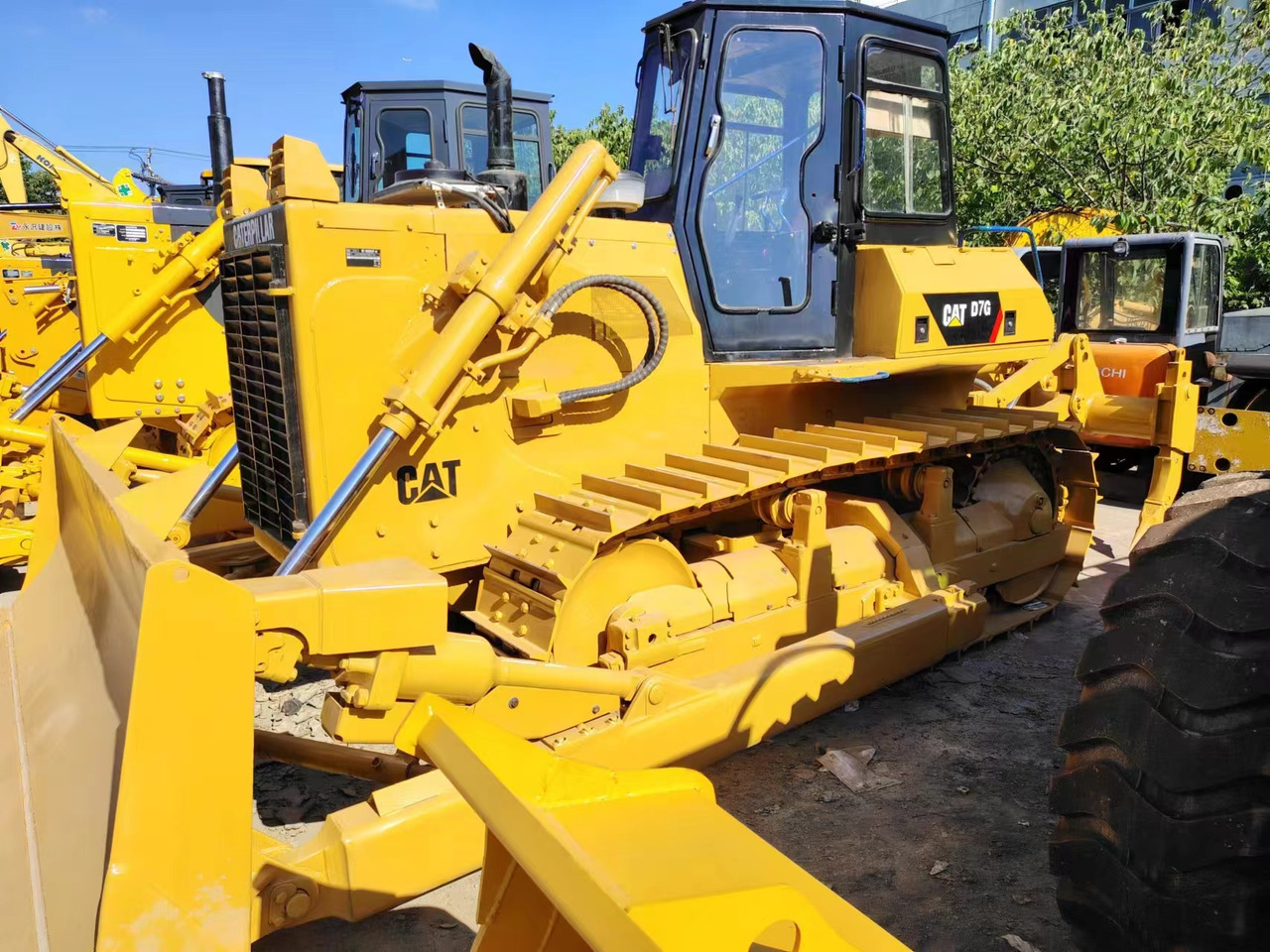 CATERPILLAR D7G - Bulldozer: foto 1 CATERPILLAR D7G - Bulldozer: foto 1