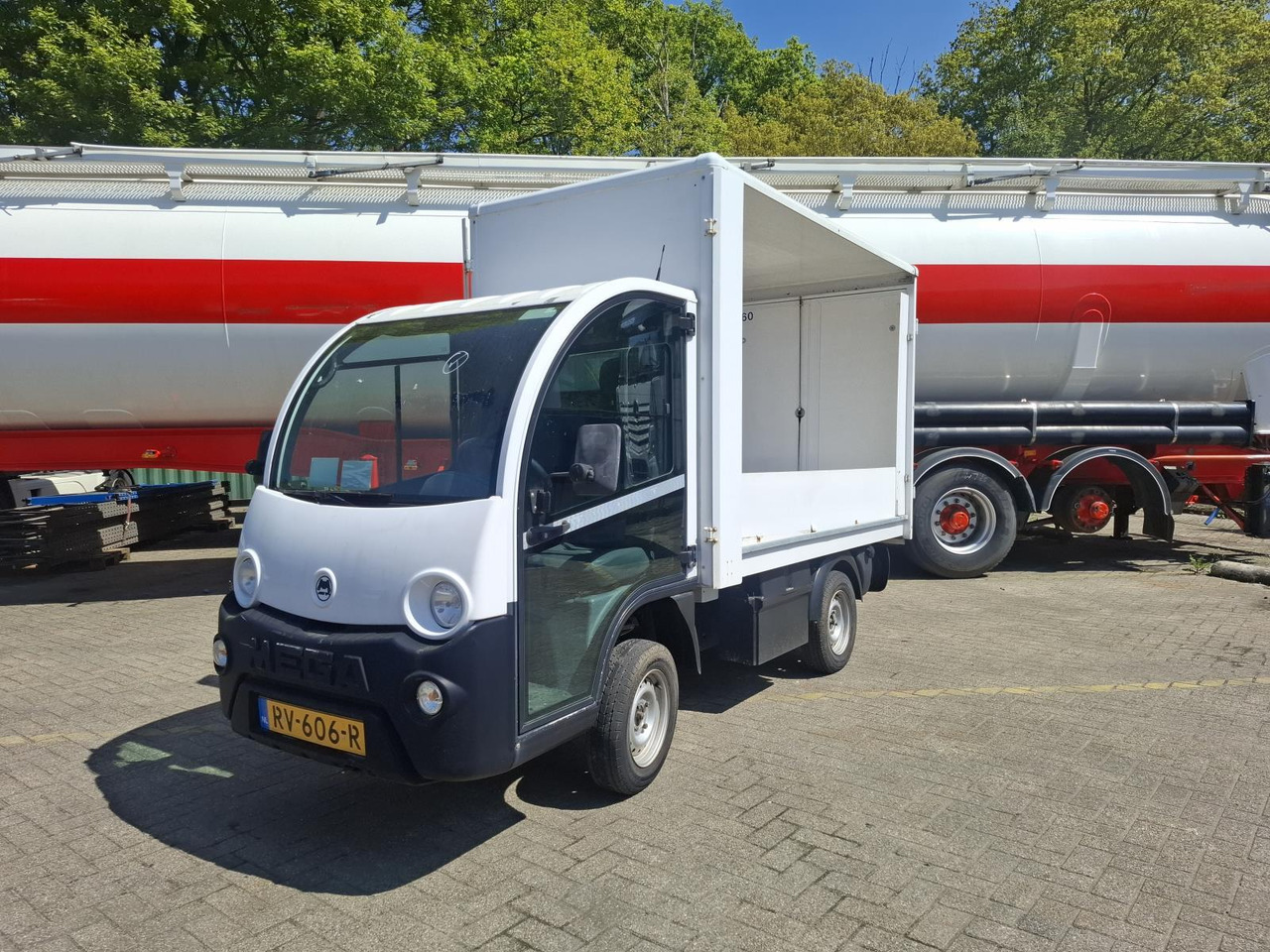 Aixam Mega E-Worker Elektrische Bakwagen RV-606-R - Carrito de golf: foto 1 Aixam Mega E-Worker Elektrische Bakwagen RV-606-R - Carrito de golf: foto 1