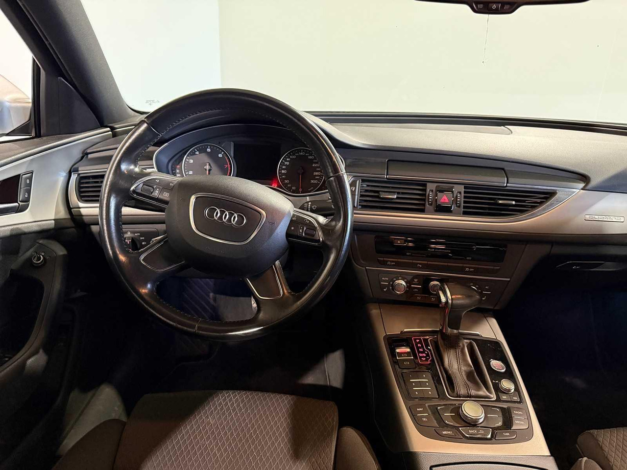 Audi A6 Limousine 2.8 FSI KH-288-P 236.914 km - Coche: foto 4 Audi A6 Limousine 2.8 FSI KH-288-P 236.914 km - Coche: foto 4