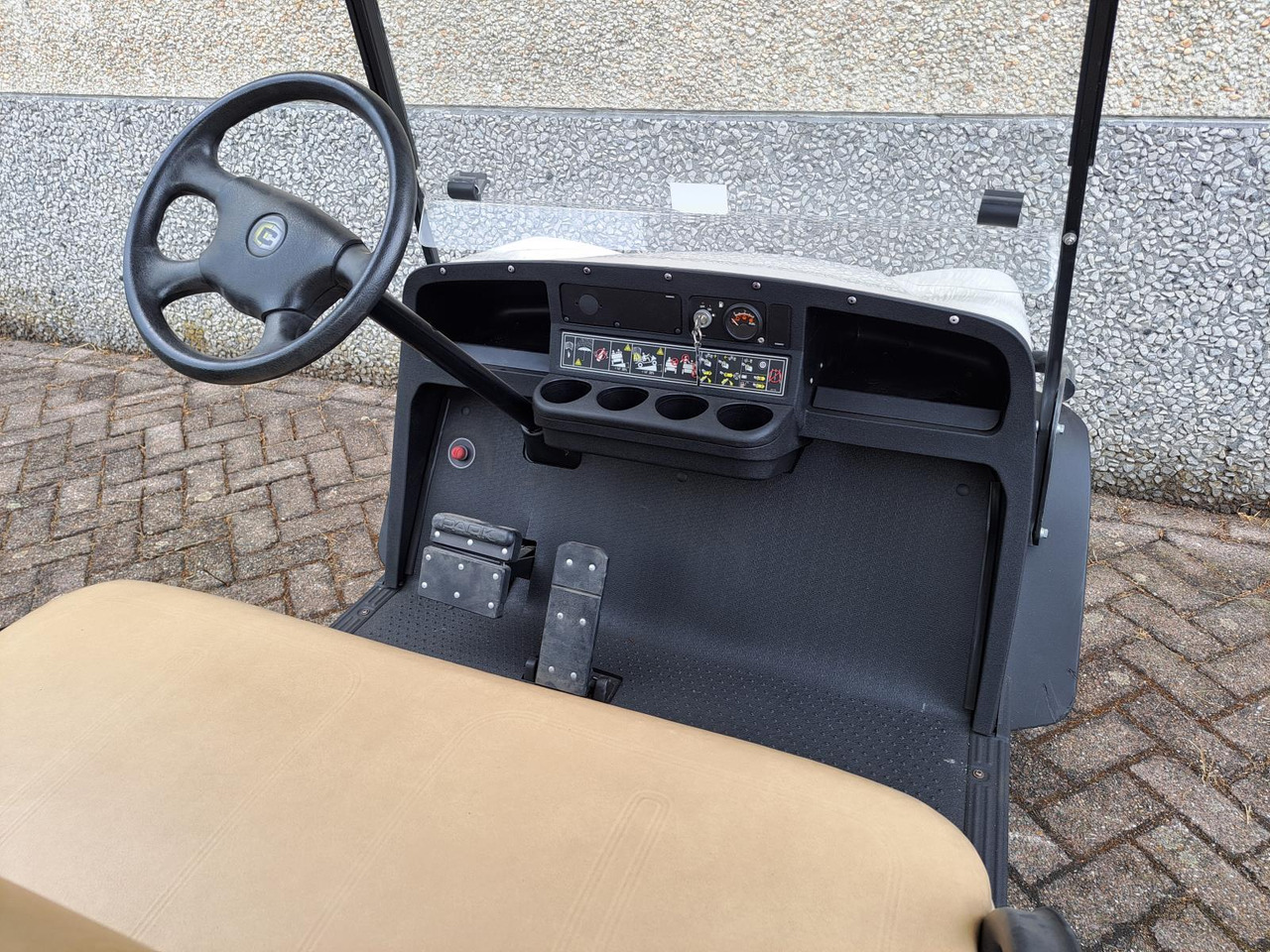 Cushman 2+2 Benzine Golfkar (3) - Carrito de golf: foto 5 Cushman 2+2 Benzine Golfkar (3) - Carrito de golf: foto 5