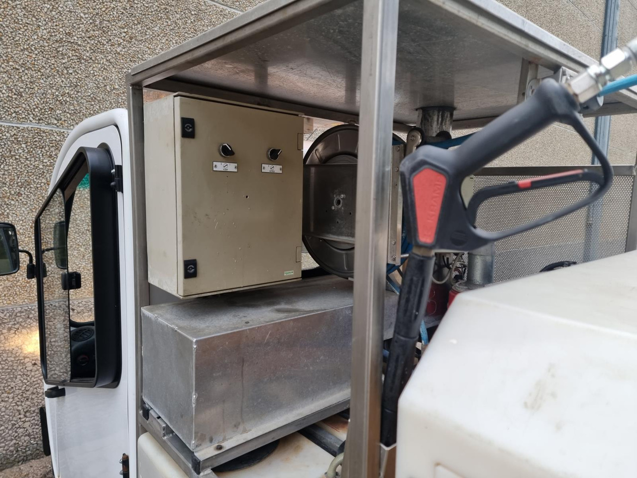 Goupil G3 Kipper met Hogedrukreiniger T-07-BSZ - Carrito de golf: foto 2 Goupil G3 Kipper met Hogedrukreiniger T-07-BSZ - Carrito de golf: foto 2