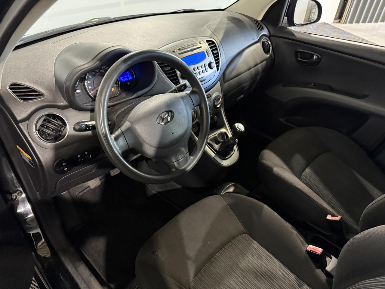 Hyundai i10 1.2 i-Catcher | 76.243 km | 2011 | 25-RSL-4 - Hatchback: foto 2 Hyundai i10 1.2 i-Catcher | 76.243 km | 2011 | 25-RSL-4 - Hatchback: foto 2