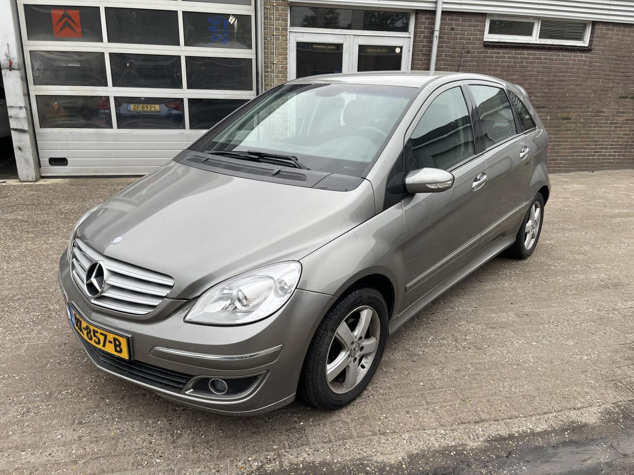 Mercedes-Benz B-Klasse 170 Business Class | 2005 | 217.372 km | RK-857-B - Coche: foto 1 Mercedes-Benz B-Klasse 170 Business Class | 2005 | 217.372 km | RK-857-B - Coche: foto 1