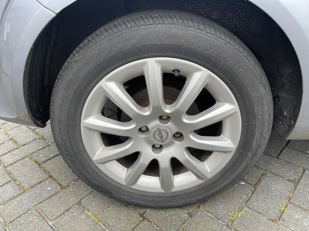 Opel Astra 1.6 Enjoy 62-PZ-LL 201.516 km - Sedan: foto 2 Opel Astra 1.6 Enjoy 62-PZ-LL 201.516 km - Sedan: foto 2