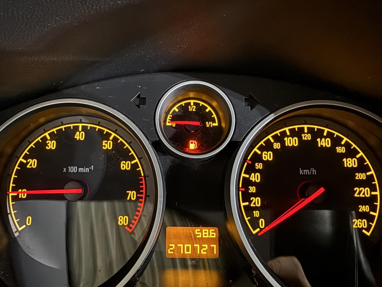 Opel Astra GTC 1.6 Edition | 2006 | 270.729 km | 44-SX-ZT - Hatchback: foto 4 Opel Astra GTC 1.6 Edition | 2006 | 270.729 km | 44-SX-ZT - Hatchback: foto 4