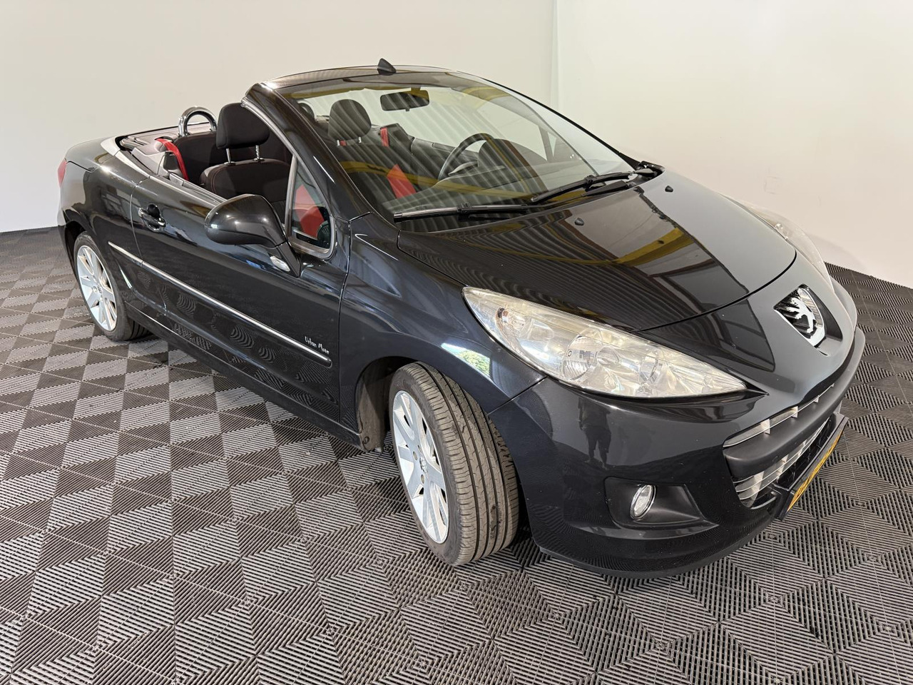 Peugeot 207 CC 1.6 VTi | 2011 | 169.277km | GK-723-T - Coche: foto 5 Peugeot 207 CC 1.6 VTi | 2011 | 169.277km | GK-723-T - Coche: foto 5