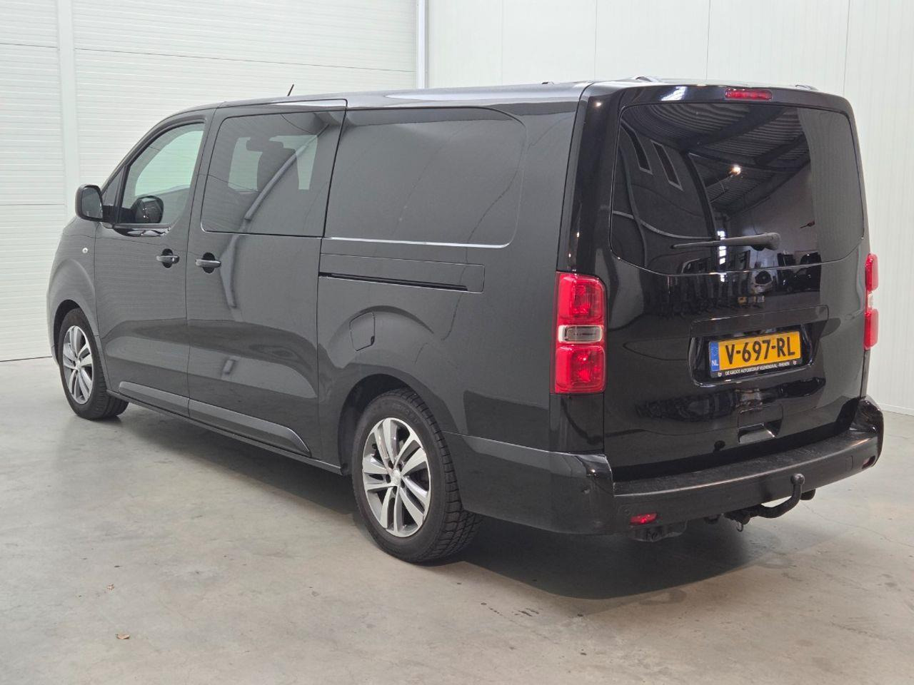 Peugeot Expert 231L 2.0 BlueHDI 180 DC Premium Pack | 2018 | 123.189 km | Automaat | V697RL | NAP: Logisch - Furgoneta combi: foto 3 Peugeot Expert 231L 2.0 BlueHDI 180 DC Premium Pack | 2018 | 123.189 km | Automaat | V697RL | NAP: Logisch - Furgoneta combi: foto 3
