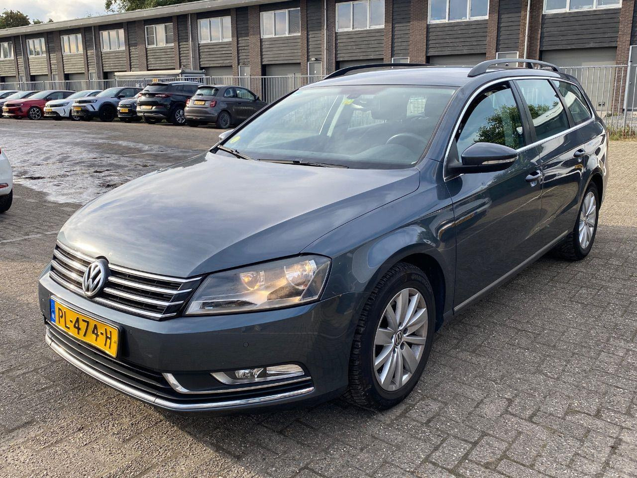 Volkswagen Passat Variant 2.0 TDI Highline BlueMotion | 2012 | 265.279 km | PL474H | NAP: Geen oordeel - Coche: foto 1 Volkswagen Passat Variant 2.0 TDI Highline BlueMotion | 2012 | 265.279 km | PL474H | NAP: Geen oordeel - Coche: foto 1